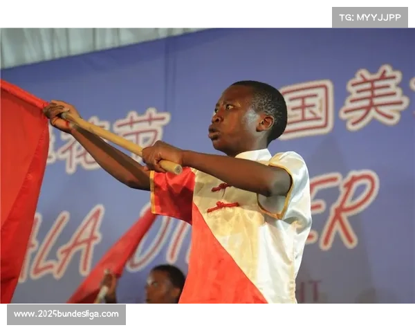 佛山“西甲”大塘赛区主题之夜举办，本土文化表演亮相